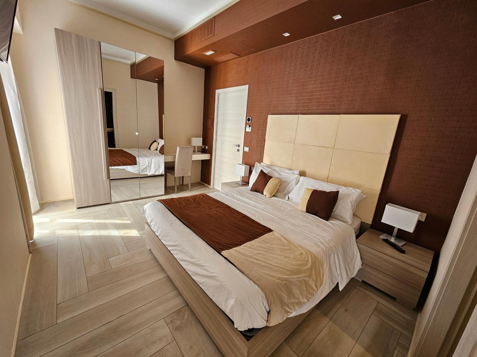 Astoria Boutique Suites Lecce Exterior photo